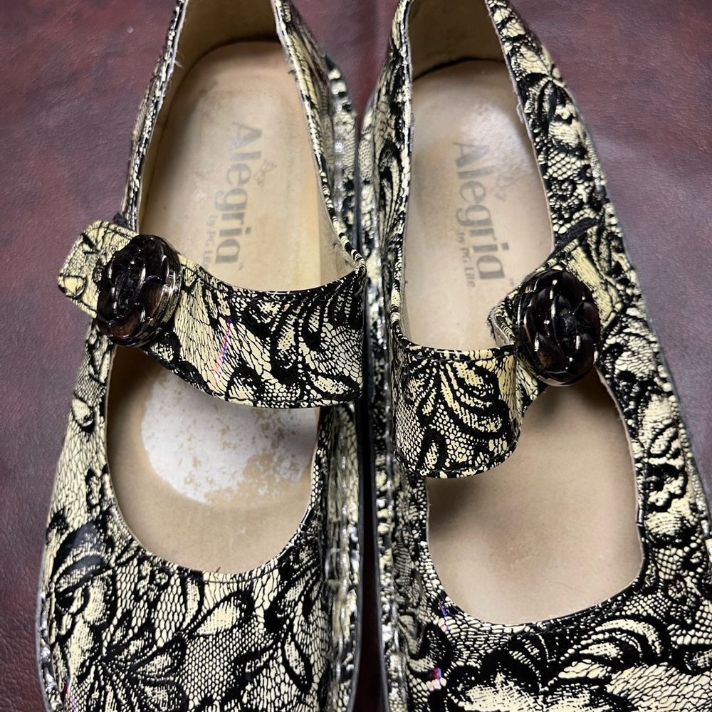 Algeria Paloma Mary Jane shoes black and tan patent leather. Size 36 - Picture 2 of 16